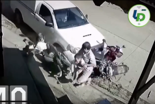 video hurried dads reaction saves son from tragic car accident